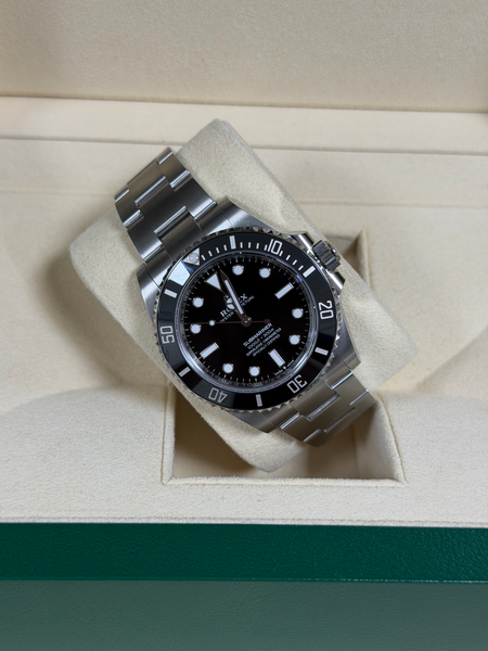 Rolex Submariner 124060